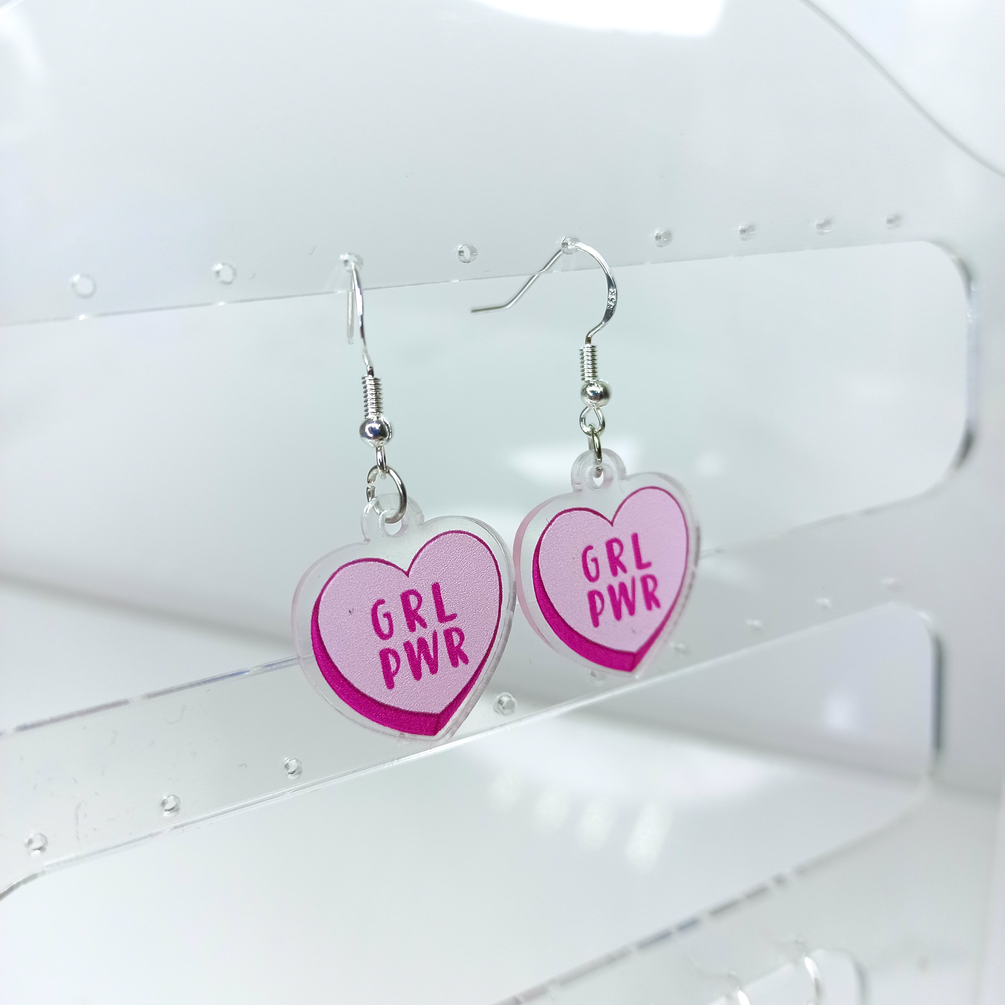 Серьги акриловые "GRL PWR" Сердце