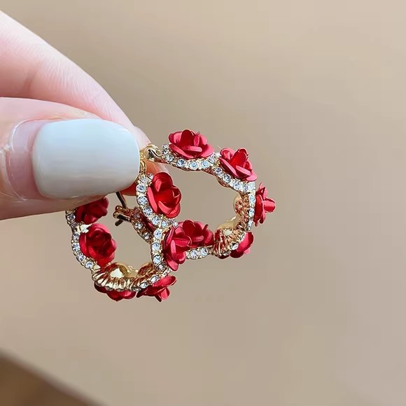 Серьги круглые "Красные розы"