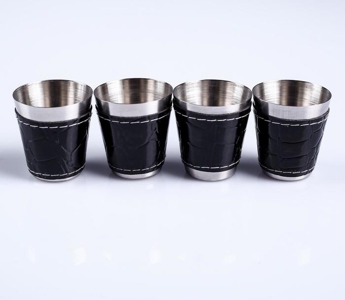 Набор стопок, 30 мл, 4 шт., 4×3.5 см, нержавеющая сталь, экокожа, чёрный