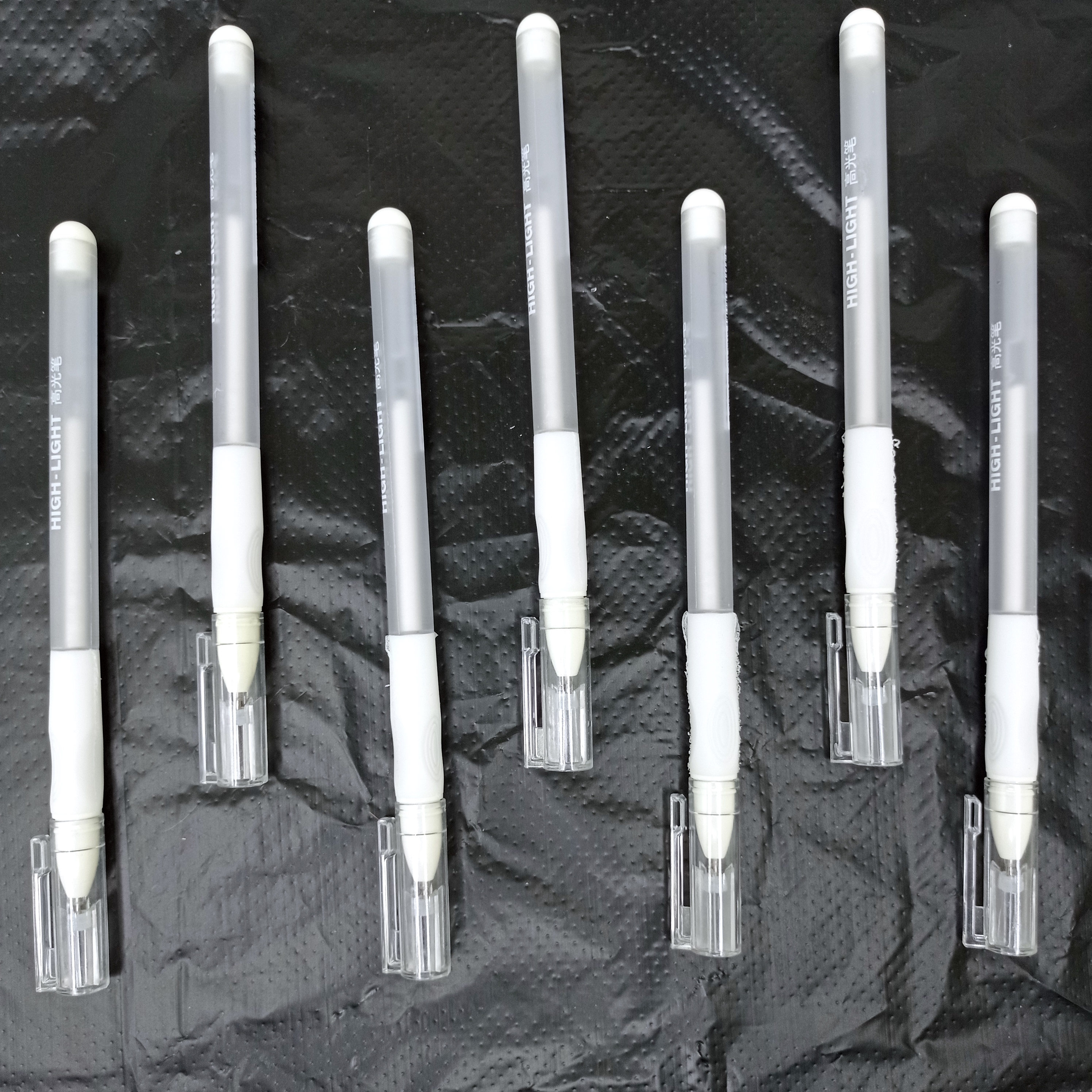 Ручка гелевая белая 1мм - фото 3