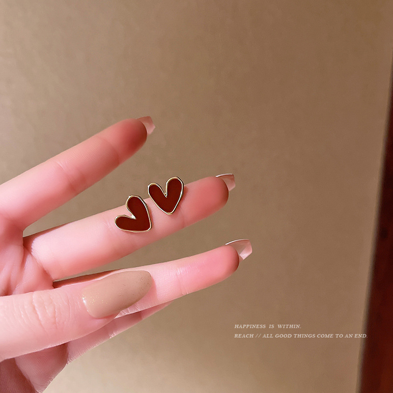 Серьги-гвоздики "Бардовые сердечки"